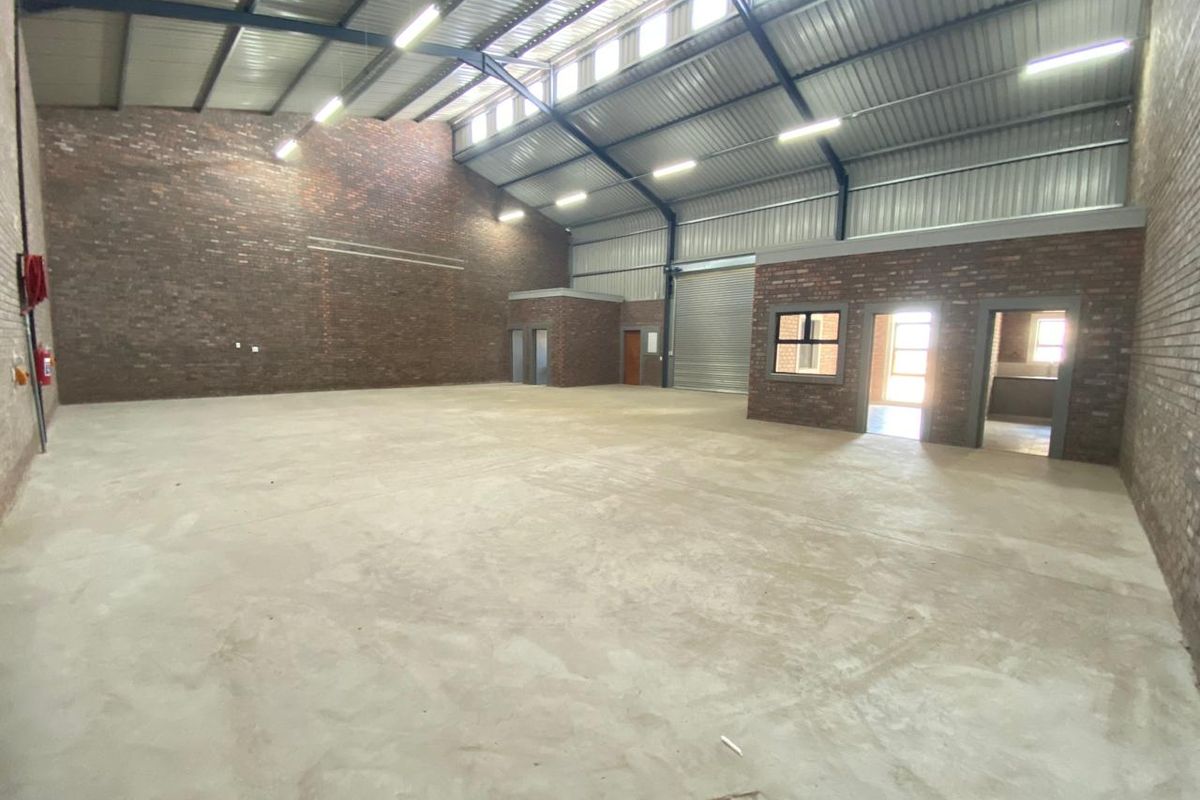 Warehouse Rental Monthly In Mossel Bay - Photo 4