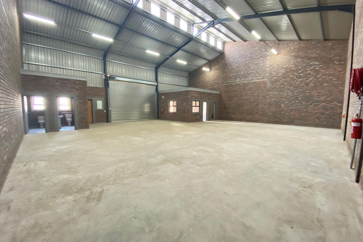Warehouse Rental Monthly In Mossel Bay - Photo 3