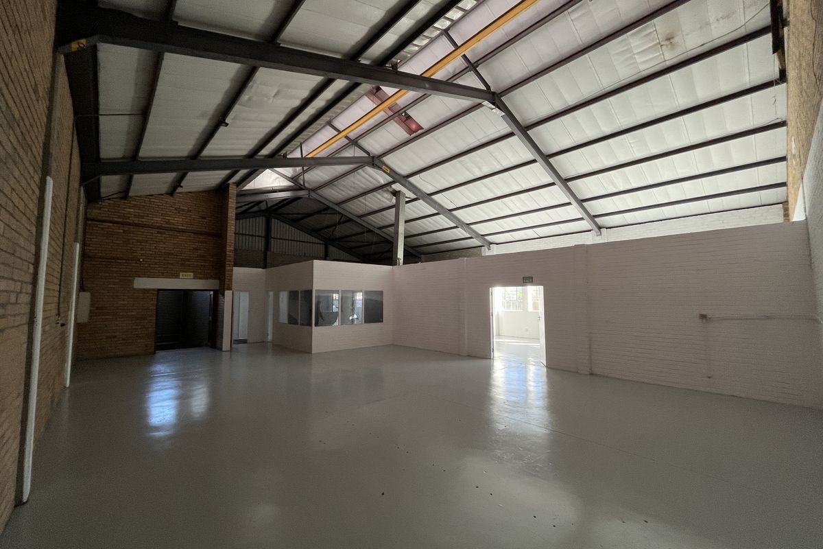 Versatile 300 squares Warehouse with Large Yard Access in Prime Maitland Industrial Park - Photo 2