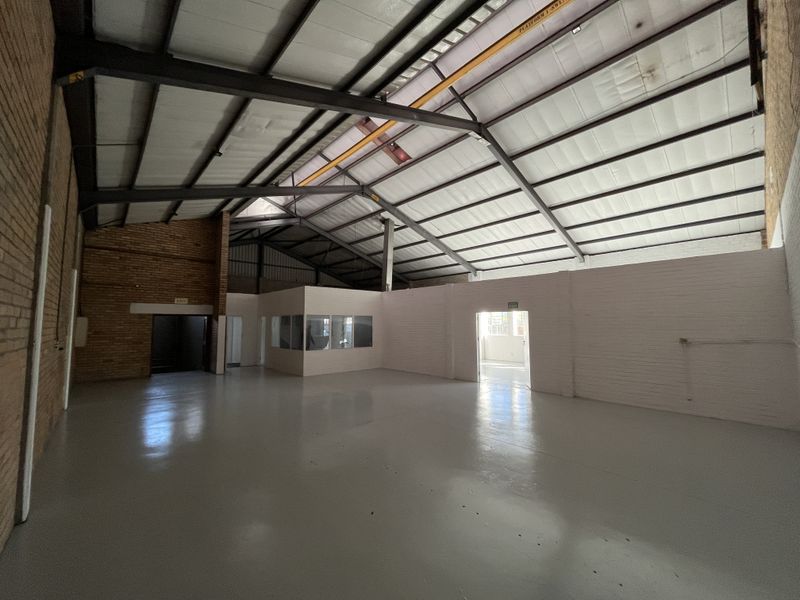 Versatile 300 squares Warehouse with Large Yard Access in Prime Maitland Industrial Park - Photo 2