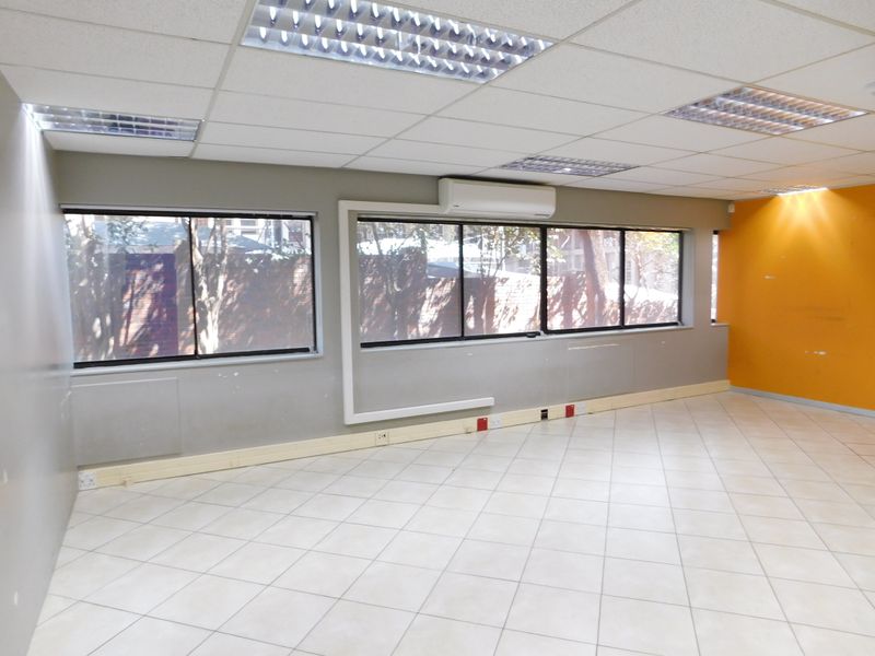 Standalone Subdivisible Offices In The Main Randburg Business Node. - Photo 4