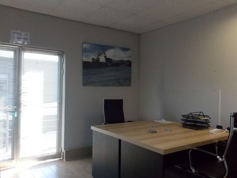 Office Space to rent in Wellness Corporate Park - Photo 4