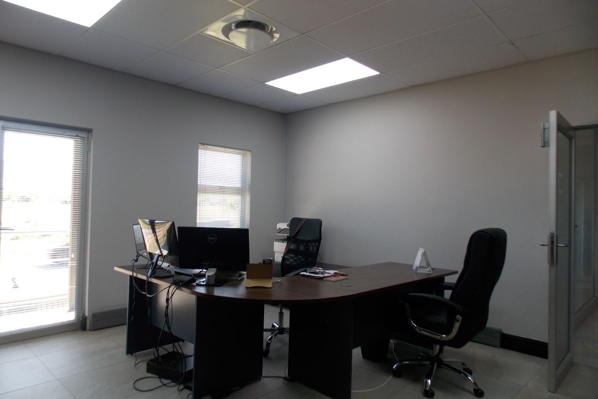 Office Space to rent in Wellness Corporate Park - Photo 4