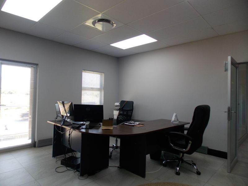 Office Space to rent in Wellness Corporate Park - Photo 4