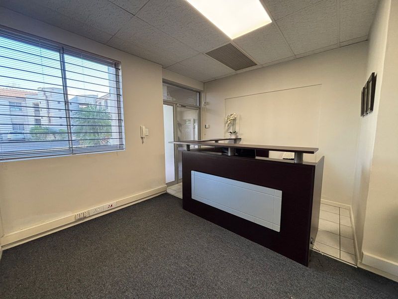 Prime 100sqm Office Space in Sought-After Frazzitta Business Park, Durbanville - Photo 2
