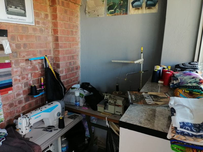 KIOSK TO RENT - R4000 PM - Photo 4