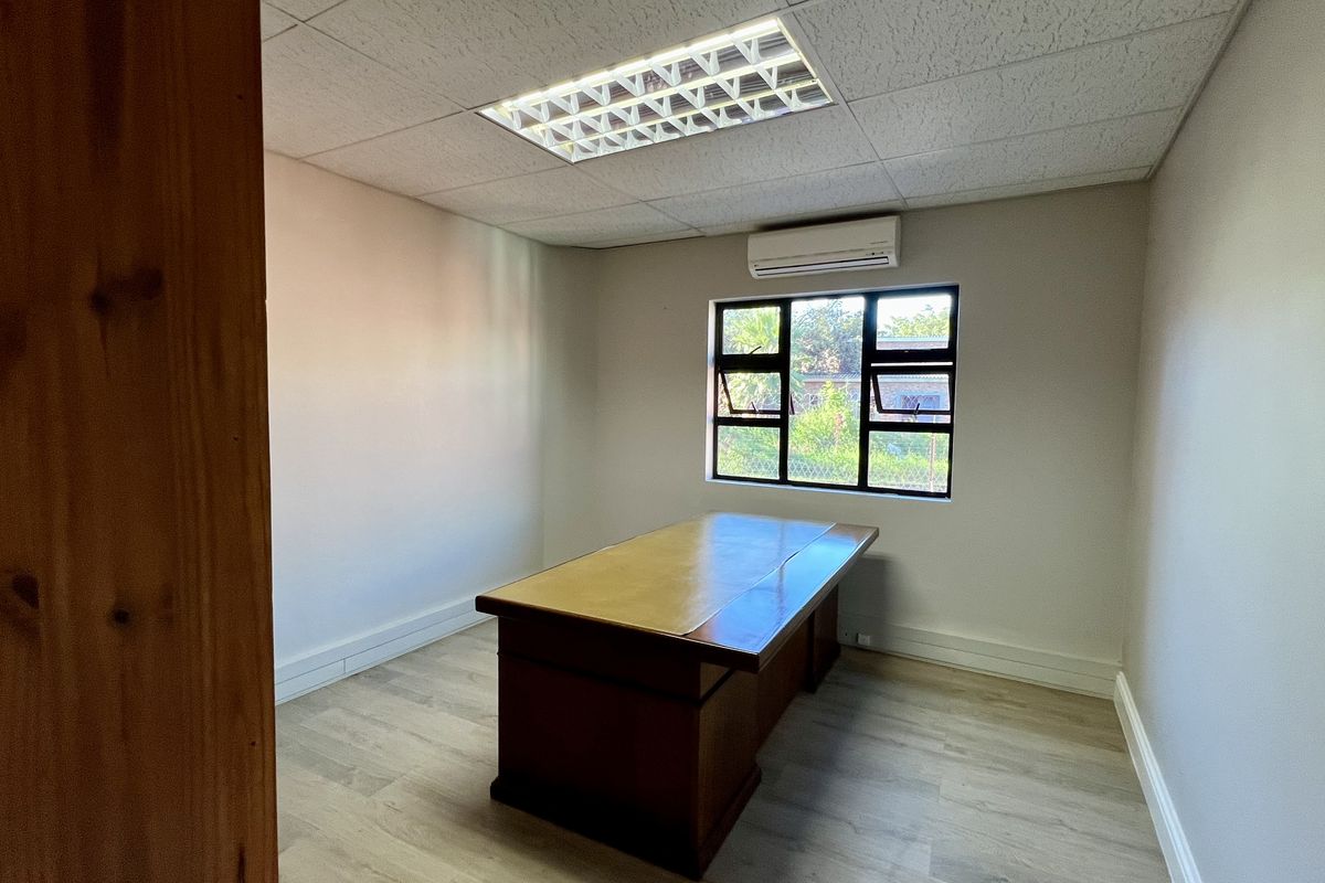 OFFICE BUILDING TO LET IN ROCKYS DRIFT - Photo 5