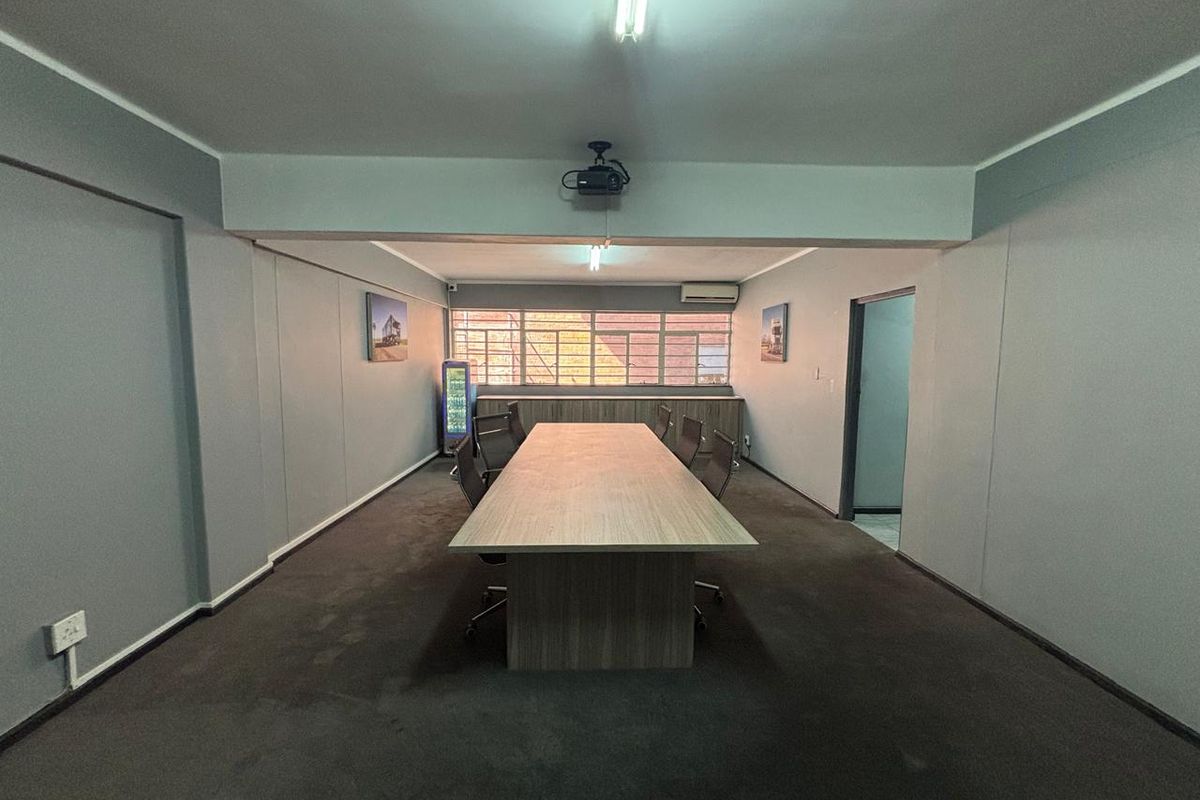 168m2 Office Space To Let in Brackenfell Industrial - Photo 3