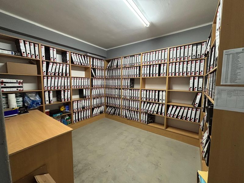 168m2 Office Space To Let in Brackenfell Industrial - Photo 8