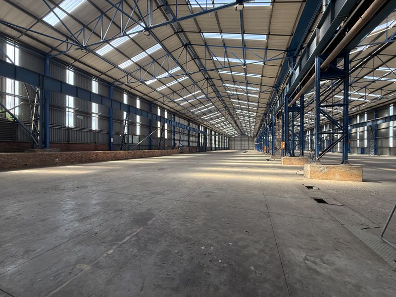 Prime Heavy Industrial Facility To Let – 239 Wadeville Road, Germiston - Photo 3