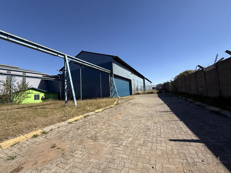 Prime Heavy Industrial Facility To Let – 239 Wadeville Road, Germiston - Photo 10