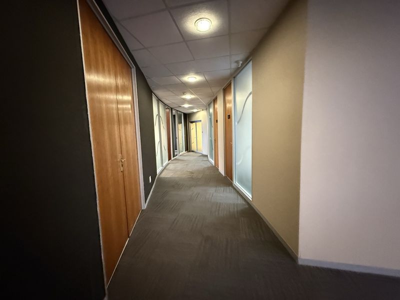 Prime Sandton Office Space Available at 3 Gwen Lane – 1536m2 - Photo 8
