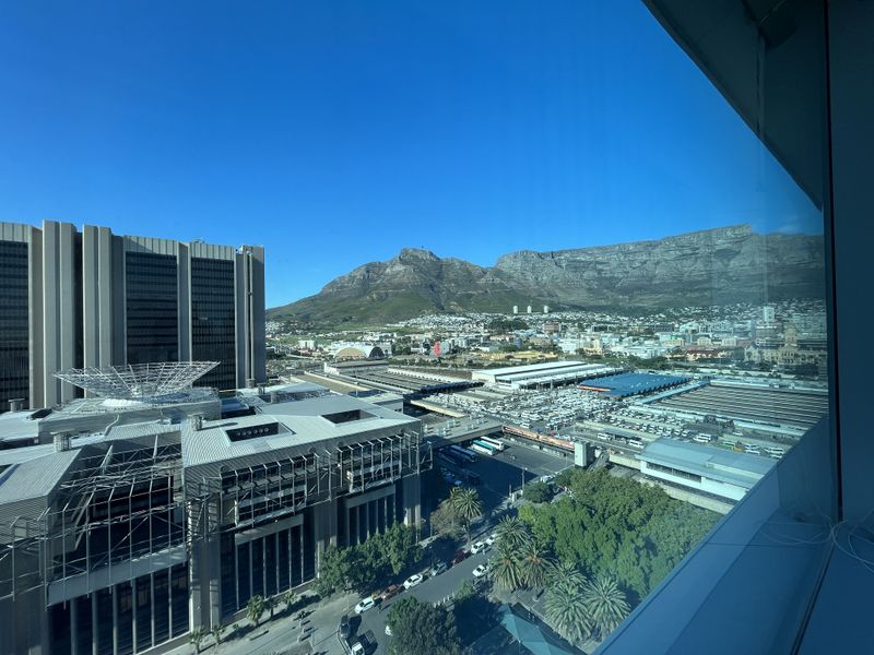 Office Space with Panoramic CBD & Harbour Views at The Towers - Photo 2
