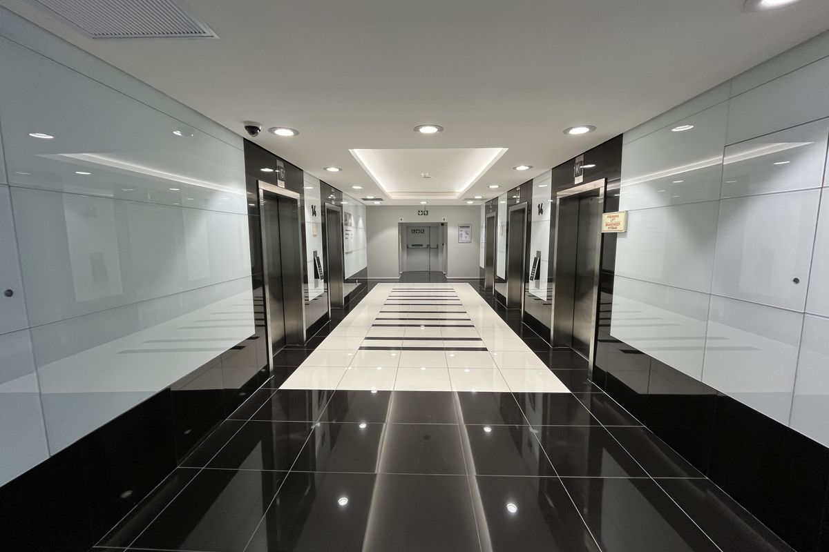 Office Space with Panoramic CBD & Harbour Views at The Towers - Photo 4