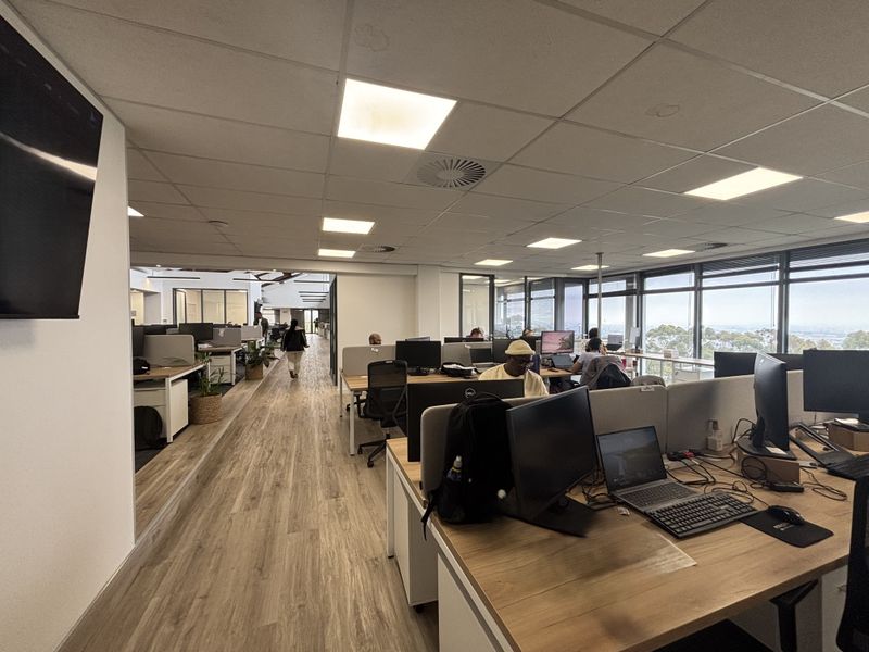 Premium 967m2 Office Space in Prestigious Plattekloof Location - Photo 8