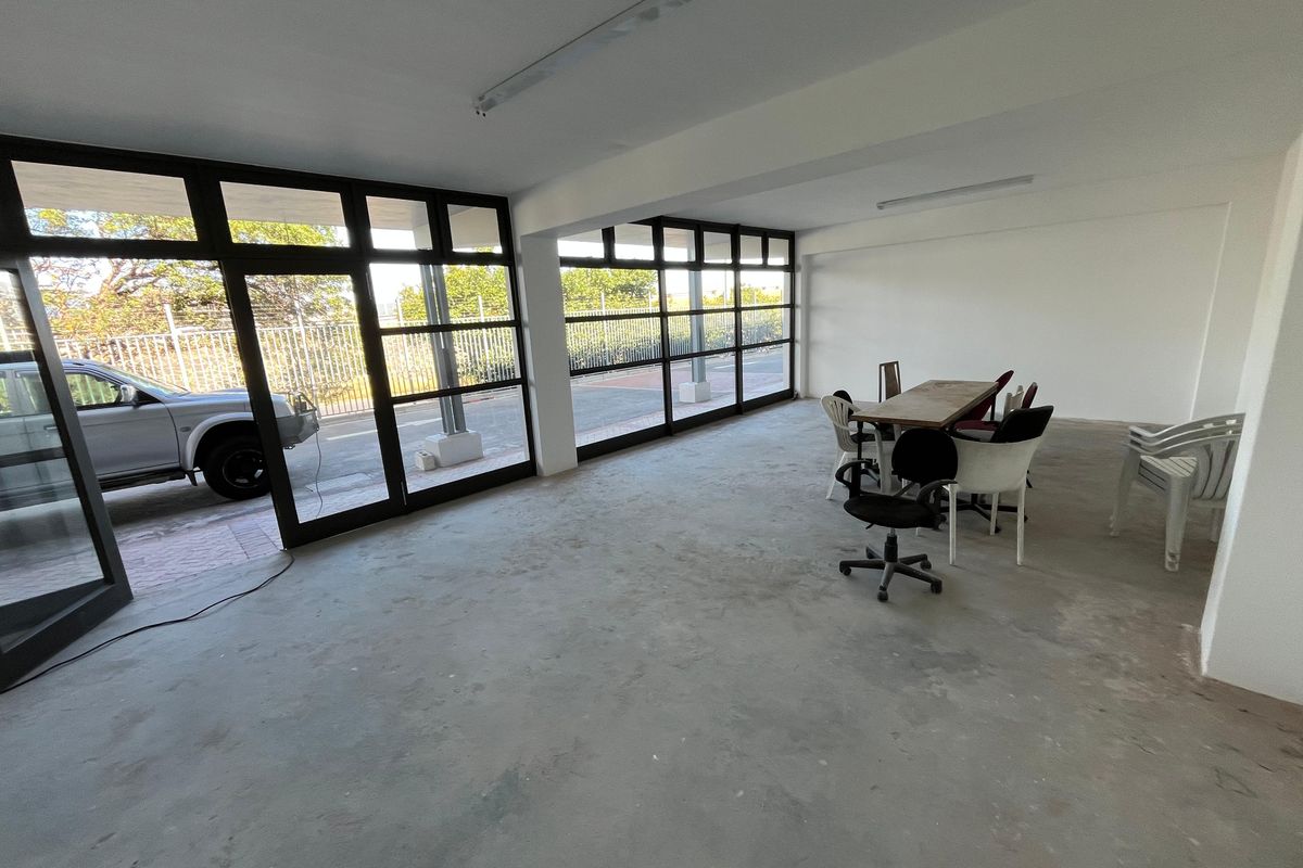 High-Visibility 51m2 Commercial Space in Prime M5 Park, Maitland - Photo 4