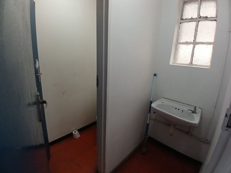 NORTH END WAREHOUSE AND OFFICE SPACE FOR RENT - Photo 8