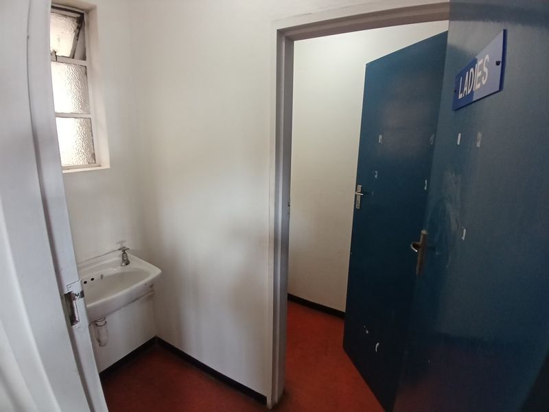 NORTH END WAREHOUSE AND OFFICE SPACE FOR RENT - Photo 6