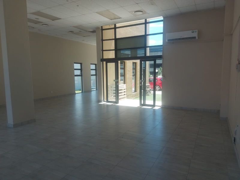 Modern Retail Space in Umhlanga Ridge - Photo 8