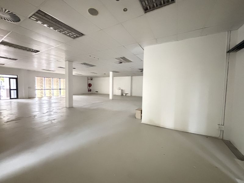 The Village Square Shopping Centre/ Unit 6VW - Photo 8