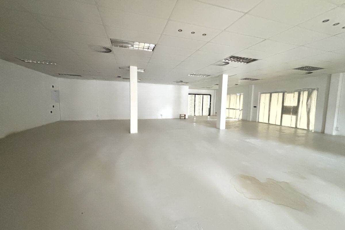 The Village Square Shopping Centre/ Unit 6VW - Photo 2