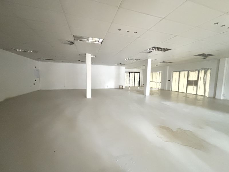The Village Square Shopping Centre/ Unit 6VW - Photo 2