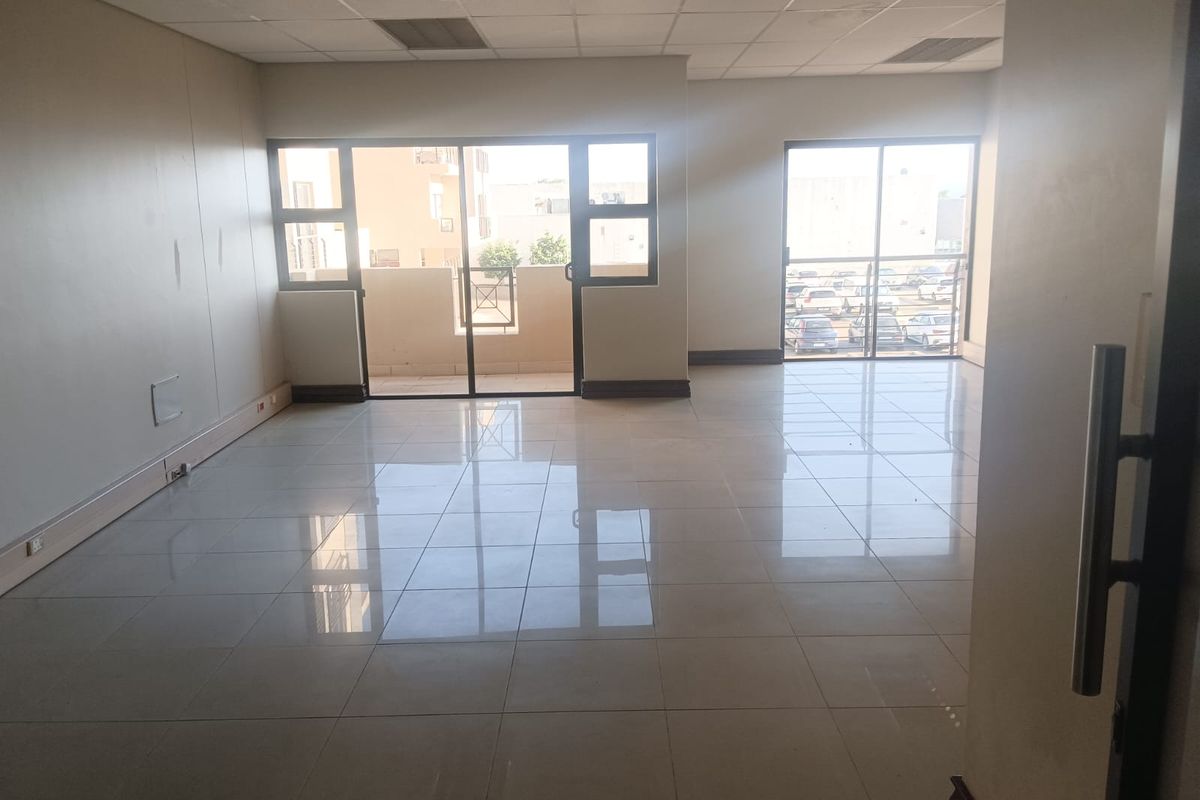 Modern 57m2 Office Space To Let in Umhlanga Newtown - Photo 3