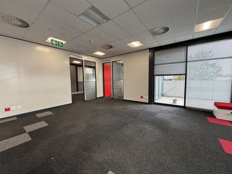 The Village Square Shopping Centre/ unit 208 - Photo 9