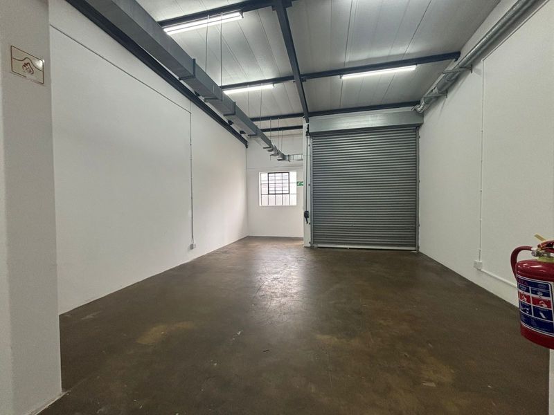 SECURE 124m2 INDUSTRIAL WAREHOUSE TO RENT IN MAITLAND - Photo 2