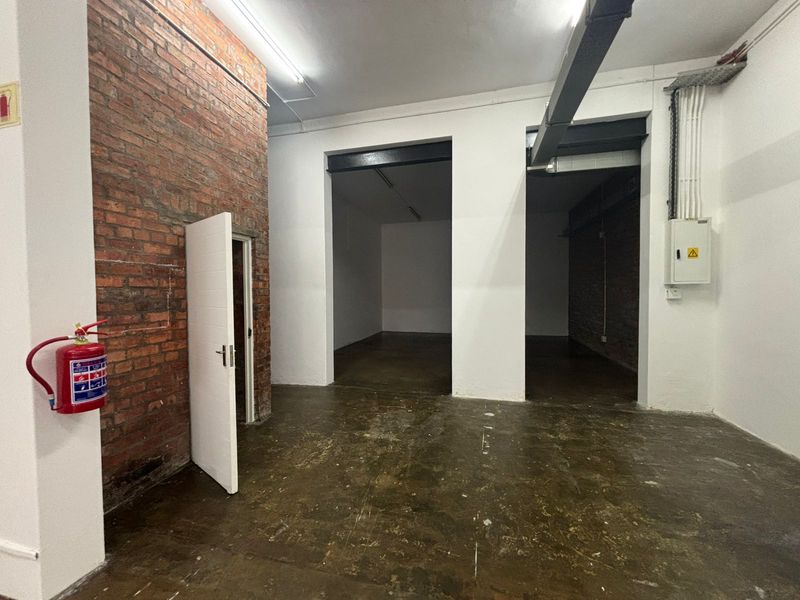 SECURE 124m2 INDUSTRIAL WAREHOUSE TO RENT IN MAITLAND - Photo 8