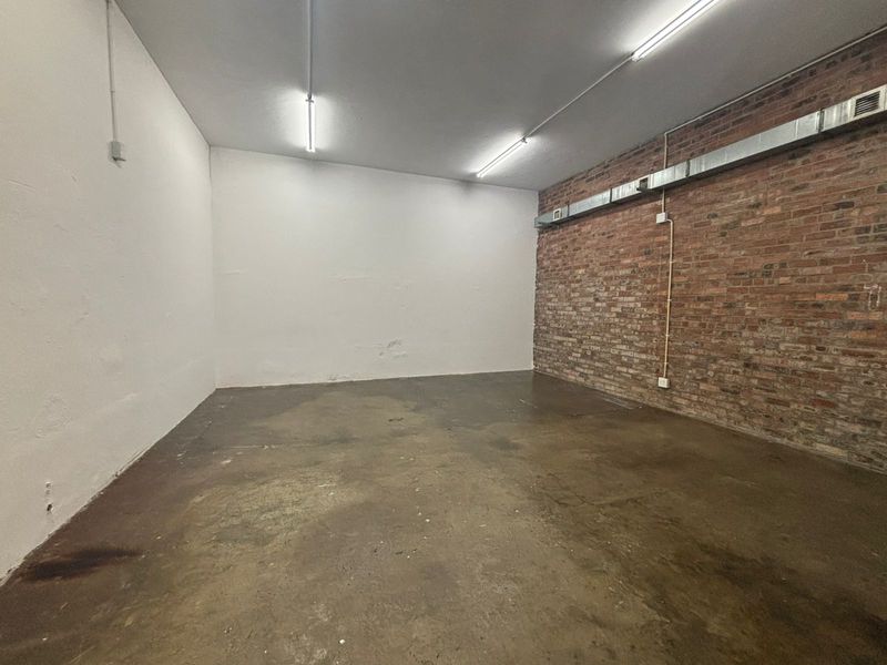SECURE 124m2 INDUSTRIAL WAREHOUSE TO RENT IN MAITLAND - Photo 4
