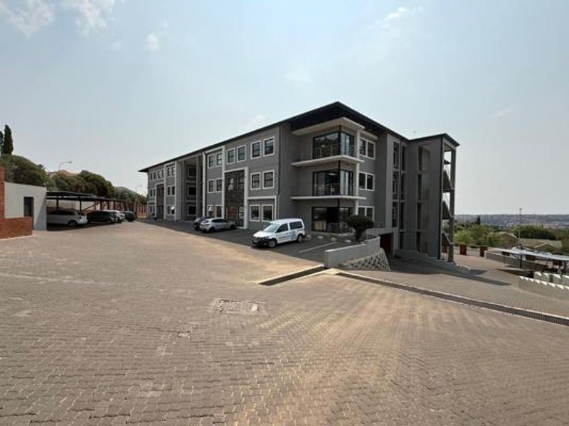 COMMERCIAL PROPERTY FOR SALE IN ALLEN'S NEK ROODEPOORT - Photo 10