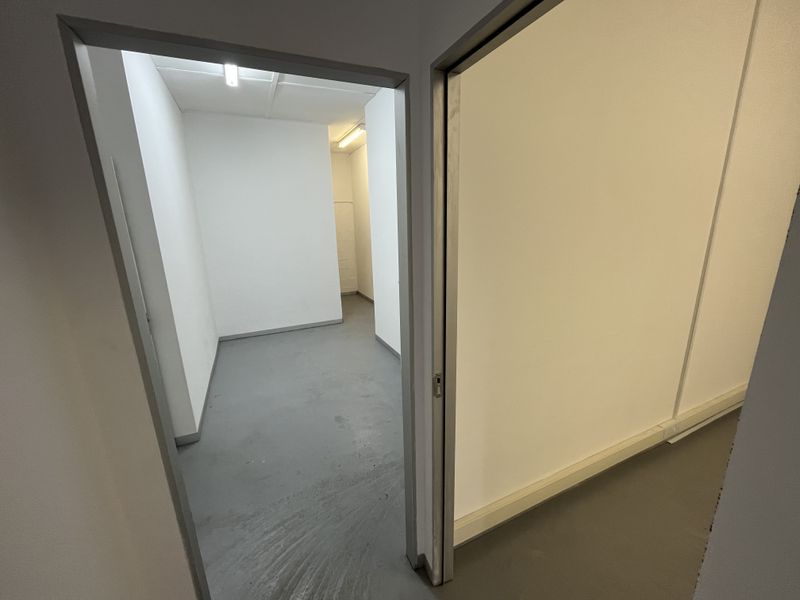 Prime Corner Light Industrial Unit in Prosperity Business Park. - Photo 6