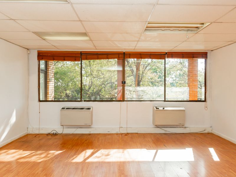 Smart And Secure Sandton Offices For Sale / To Let. - Photo 6