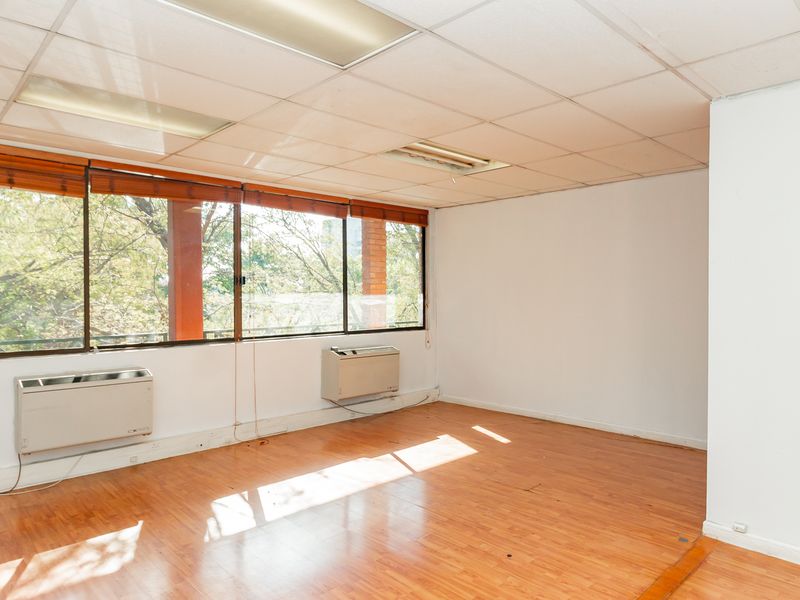 Smart And Secure Sandton Offices For Sale / To Let. - Photo 8