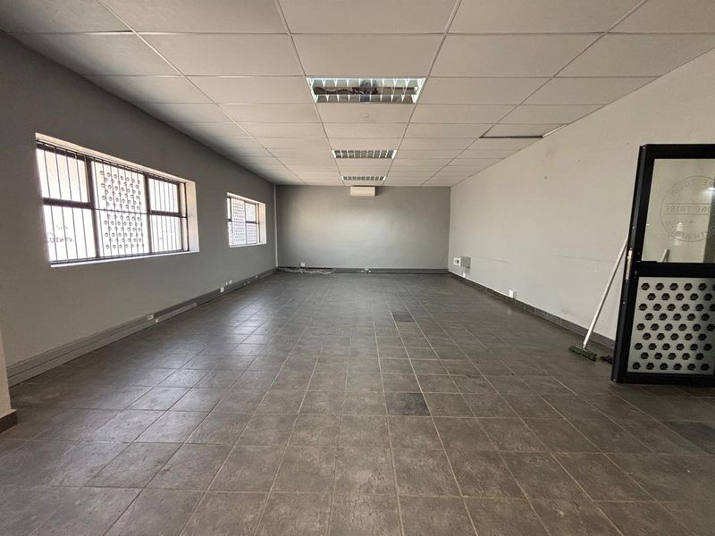 1054m2 Premium Warehouse To Let in The Studios, Atlas Gardens - Photo 7