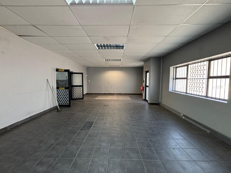 1054m2 Premium Warehouse To Let in The Studios, Atlas Gardens - Photo 2