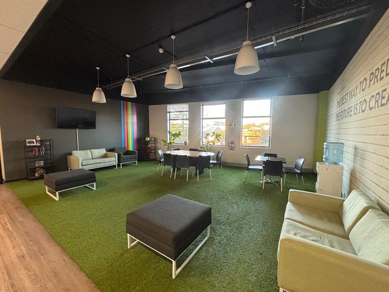 A-Grade Office Opportunity in the heart of Durbanville - Photo 2