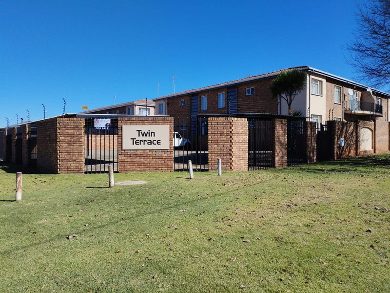 Block of flats - Photo 2
