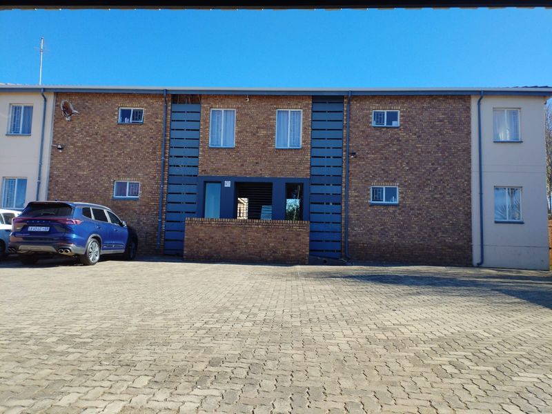 Block of flats - Photo 3
