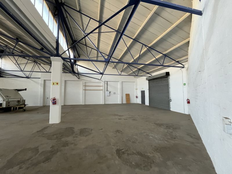 Prime Paarden Eiland Warehouse, 650m2 Unit with Excellent Access - Photo 5