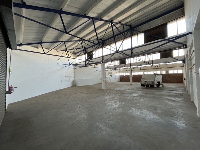 Prime Paarden Eiland Warehouse, 650m2 Unit with Excellent Access - Photo 1