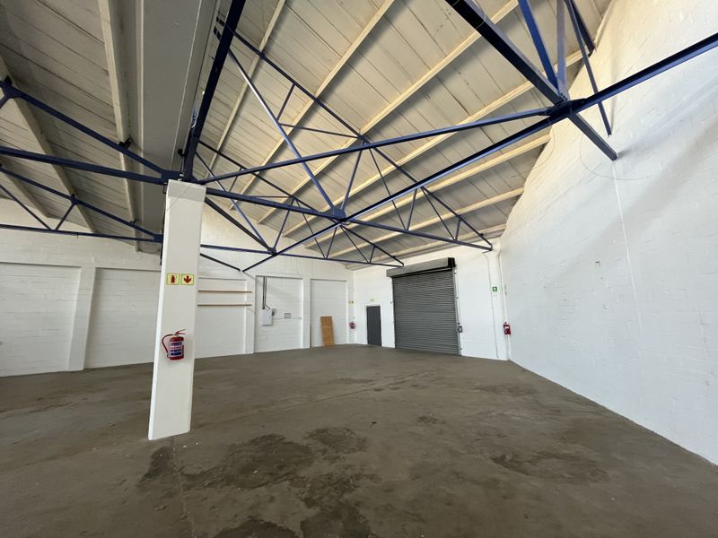 Prime Paarden Eiland Warehouse, 650m2 Unit with Excellent Access - Photo 9