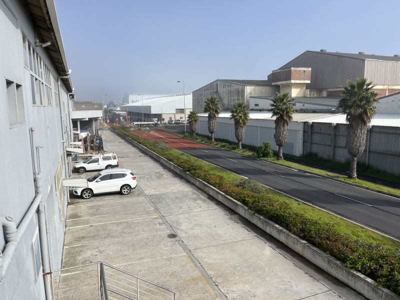 Prime Paarden Eiland Warehouse, 650m2 Unit with Excellent Access - Photo 3
