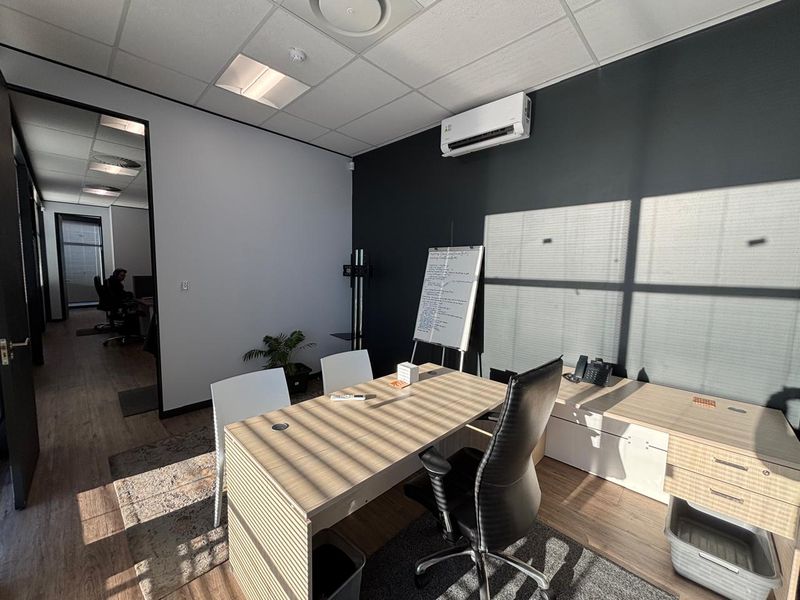 Well-Appointed Commercial Office Space To Let in Village Square, Durbanville CBD - Photo 10