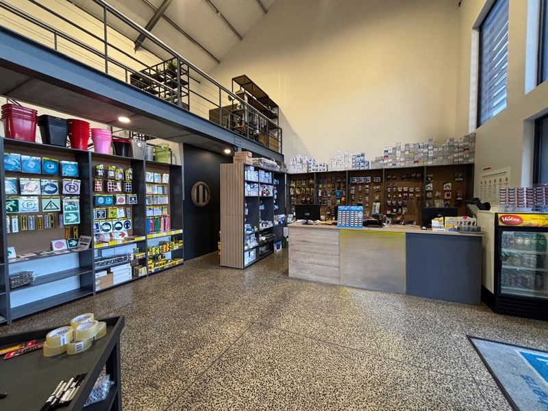 Modern 479m2 Warehouse To Let in Stonewood Industrial Park - Photo 5