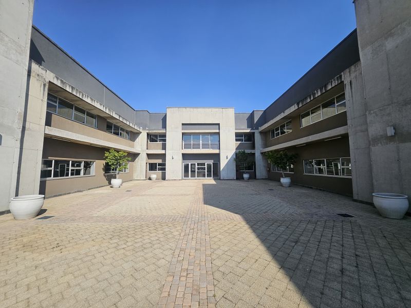 Full Title Premium Modern Free-standing 7, 296m2 Office Building for Sale or to Rent in Longmeadow - Photo 3