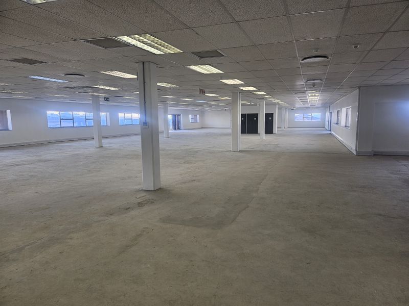 Full Title Premium Modern Free-standing 7, 296m2 Office Building for Sale or to Rent in Longmeadow - Photo 7
