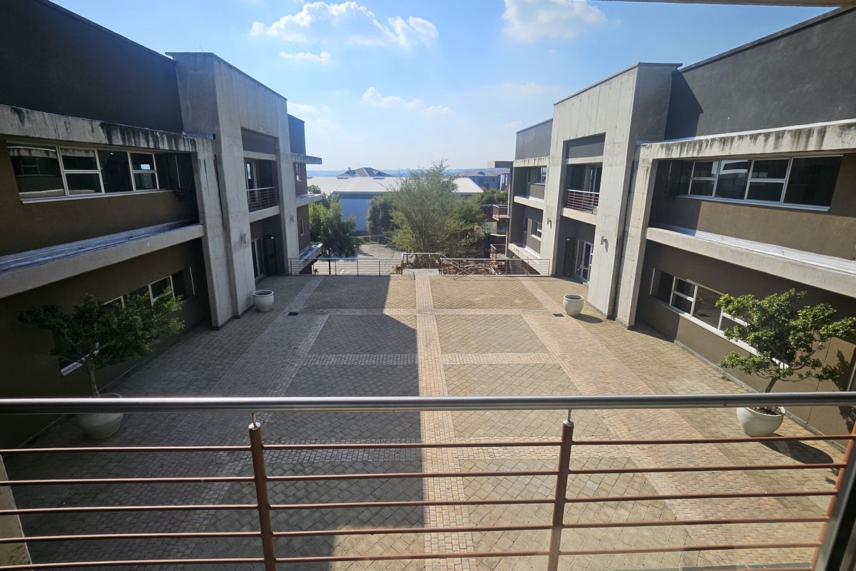 Full Title Premium Modern Free-standing 7, 296m2 Office Building for Sale or to Rent in Longmeadow - Photo 2