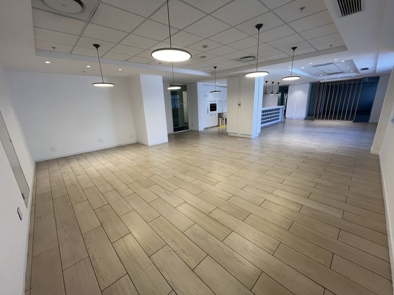 Prestigious Full-Floor Office Opportunity with Sweeping City & Harbour Views - Photo 10